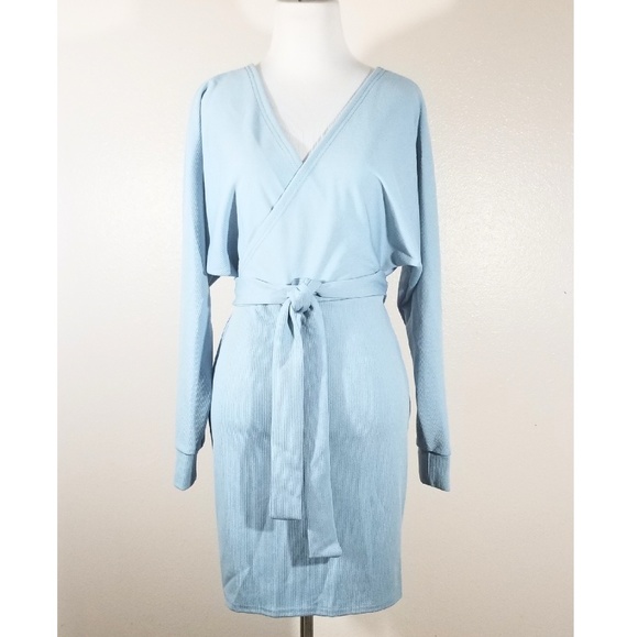 Soft Blue Long Sleeve Dress - Picture 4 of 8